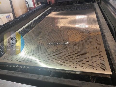 Vách ngăn inox màu