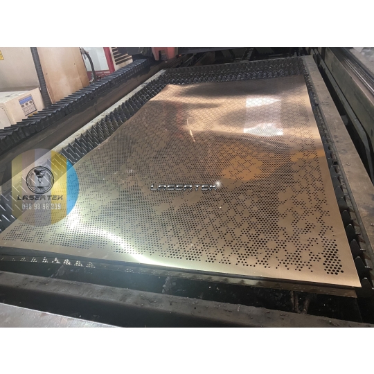 Vách ngăn inox màu