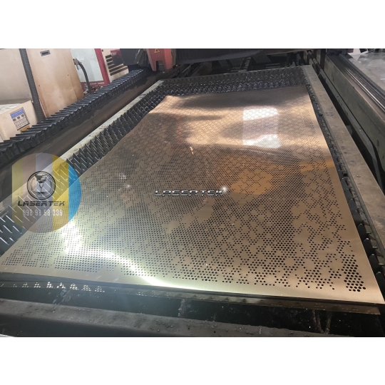 Vách ngăn inox màu